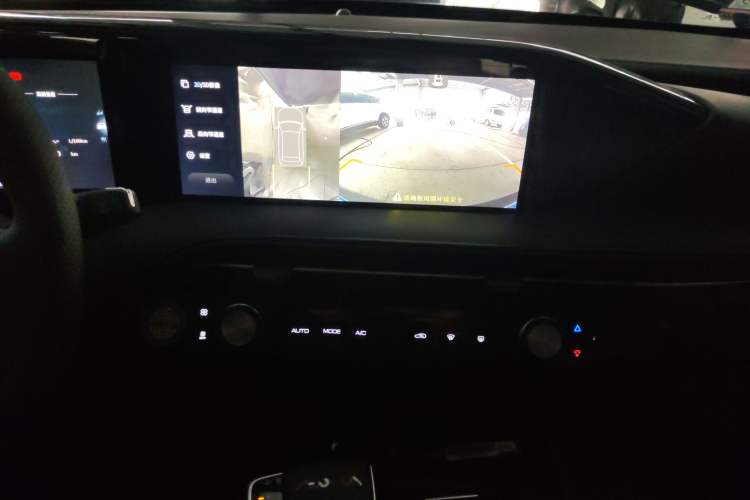 Used Dongfeng Aeolus Huge 2022 Mach Power 1.5T Dare-Enjoy Edition · Smart
