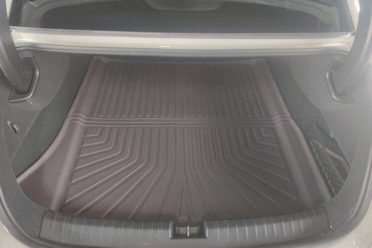 Used Xiaomi Auto SU7 2024 Four-Wheel Drive Ultra-Long Range Advanced Intelligent Driving Max Edition
