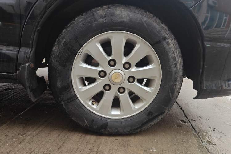 Used Jinbei Grace 2016 2.2L Classic Edition Standard Version Long Wheelbase 10 Seats
