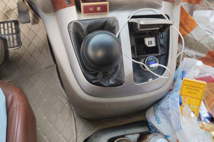 Used Jinbei Grace 2015 2.0L Classic Edition Standard Model Long Wheelbase 7/9 Seats
