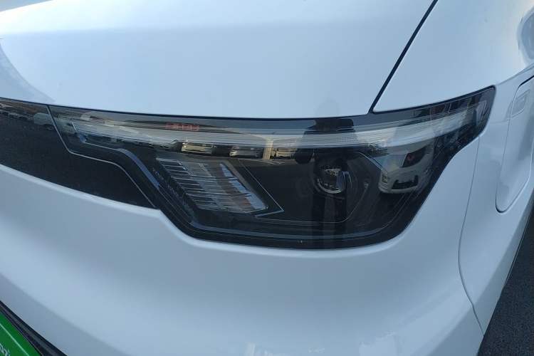 Used JMC E Fushun 2025 Model, Open Window Version, 41.86 kWh, Short Axle, Low-roof
