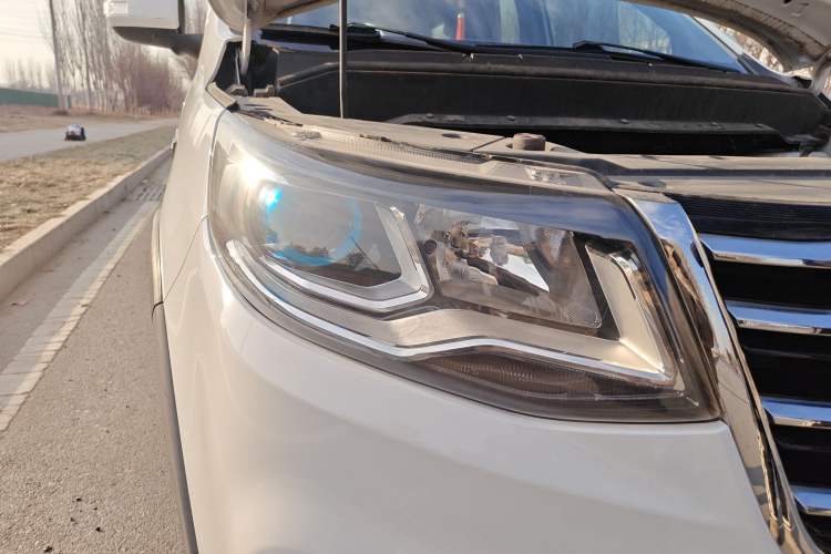 Used FORTHING SX6 2016 1.6L CVT Deluxe Model
