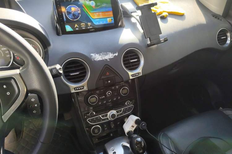 Used Renault Koleos 2013 2.5L Four-Wheel Drive Luxury Edition
