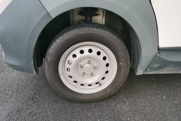 Used Foton Intelligent Blue Elf E7 2024 Facelifted All-Electric Van Flat Roof 2 Seats Evey Lithium Energy 41.86 kWh