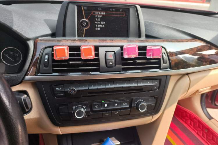 Used BMW 3 Series 2013 320Li Fashion Model
