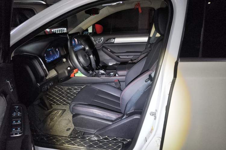 Used BYD Tang New Energy 2018 DM 2.0T All-Wheel Drive Smart Connectivity Luxury Model 7 Seats China V Emission Standard Left Front Seat