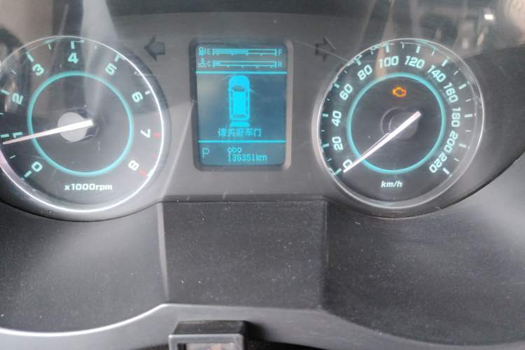 Used JAC Group Refine M5 2014 Colorway 2.0T Gasoline Automatic Business Edition