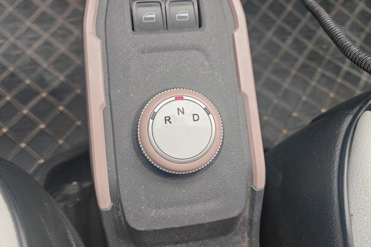 Used Chery QQ Ice Cream 2024 Edition Youth Version 205km Sundae
