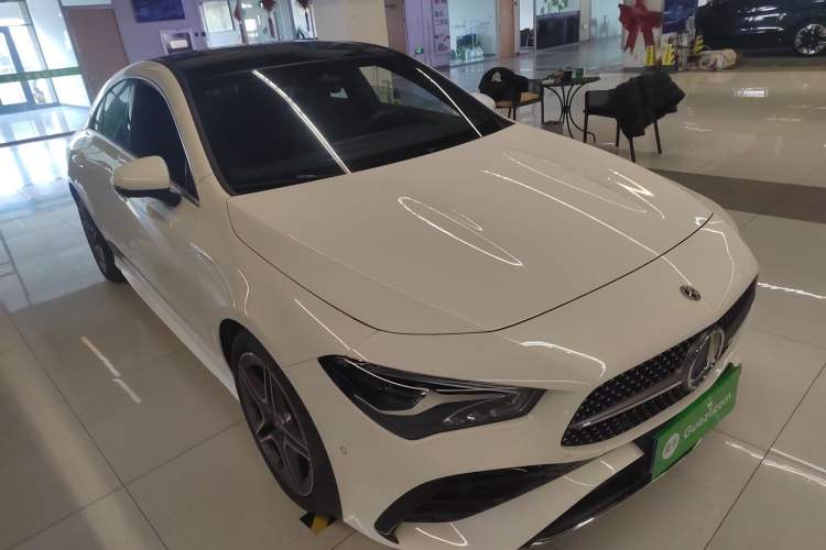 Used Mercedes-Benz CLA 2024-Year Facelifted CLA 200 Exterior 1