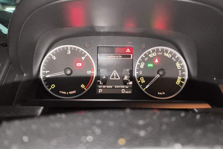 Used Land Rover Range Sport 2011 3.0 TDV6 Diesel Version Instrument Cluster