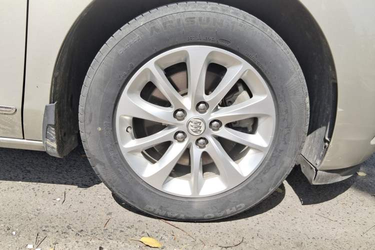 Used Buick GL8 2017 ES 28T Comfort Model China V Standard
