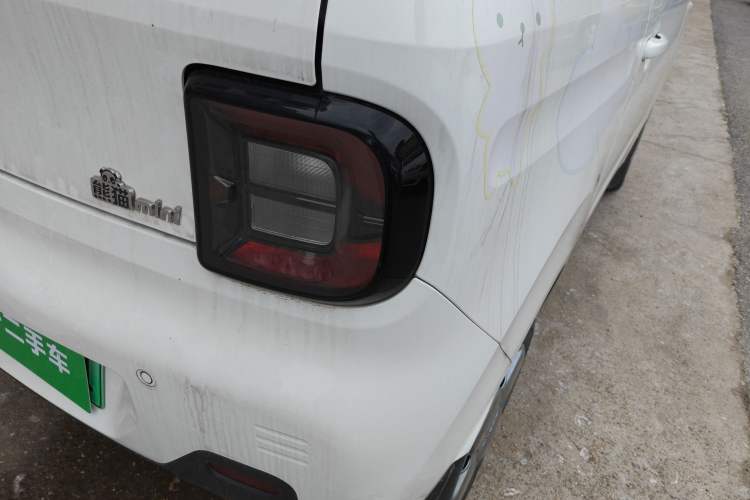 Used Geely Galaxy Panda 2023 Panda Mini 200km Endurance Bear Right Rear Taillight