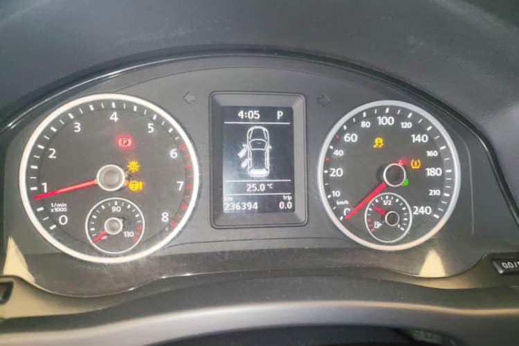 Used Volkswagen Tiguan 2015 1.8TSI Automatic Two-Wheel Drive Trend Edition Instrument Cluster