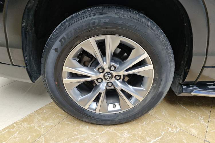 Used Toyota Highlander 2018 2.0T Two-Wheel Drive Elite Edition 7 Seats China VI Standard
