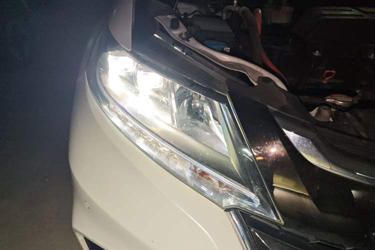 Used Honda Odyssey 2019 2.0L Rui-Zunxiang Edition Right Front Headlight