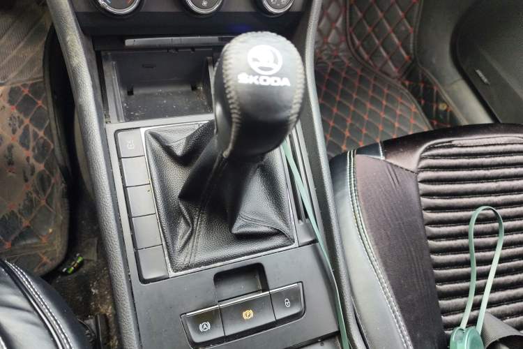 Used Skoda Superb 2016 TSI280 Manual Front-Drive Version
