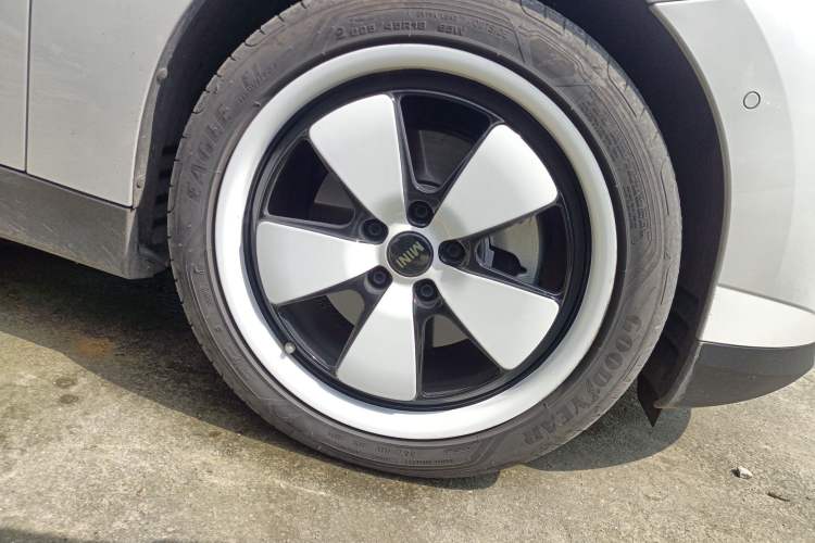 Used MINI Electric MINI COOPER 2024 456km COOPER E Classic Edition
