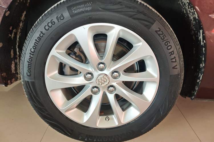 Used Buick GL8 2017 ES 28T Comfort Model China V Standard
