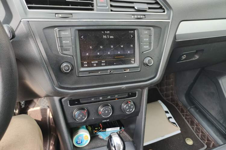 Used Volkswagen Tiguan L 2017 330TSI Automatic Two-Wheel Drive Luxury Edition
