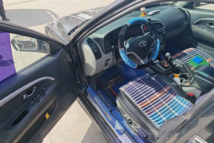 Used Soueast V3 Lingyue 2015 1.5L Manual Smart Edition Driver Seat