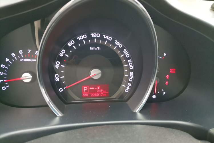 Used Kia Sportage R 2014 2.0L Automatic Two-Wheel Drive GLS Trim Instrument Cluster