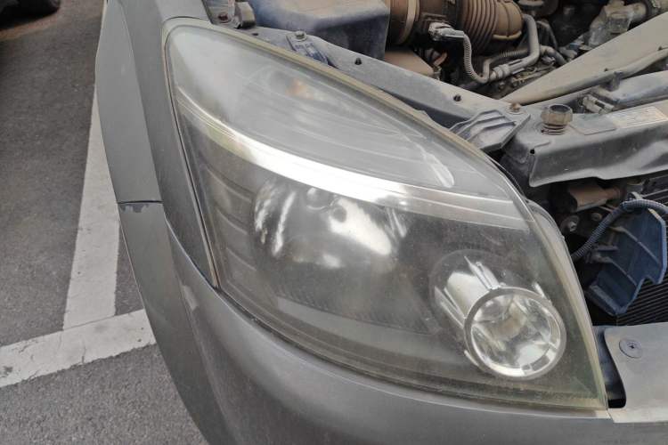 Used Haval H3 2010 Leading Edition 2.5 TCI Four-Wheel-Drive Ultra-Luxury Model Right Front Headlight
