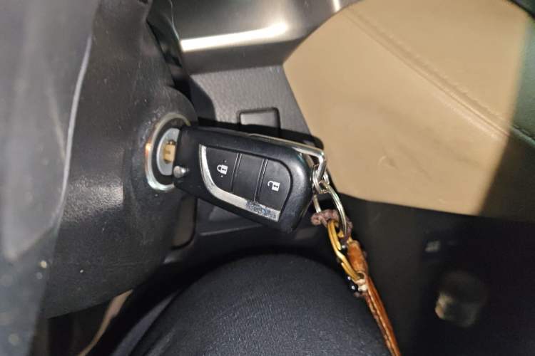 Used Toyota RAV4 2013 2.0L CVT Two-Wheel Drive Urban Edition