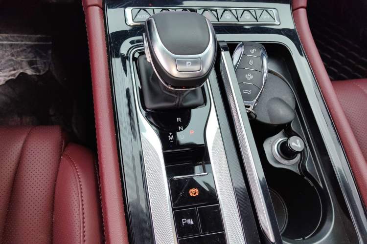 Used Hongqi H5 2023 1.5T DCT Smart Connect Flagship Edition
