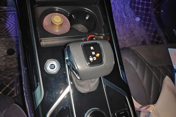 Used Hongqi HS5 2022 Revised Version 2.0T Smart Connect Flagship Edition