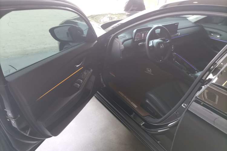 Used Honda Accord 2024 260TURBO Luxury Edition Driver Seat