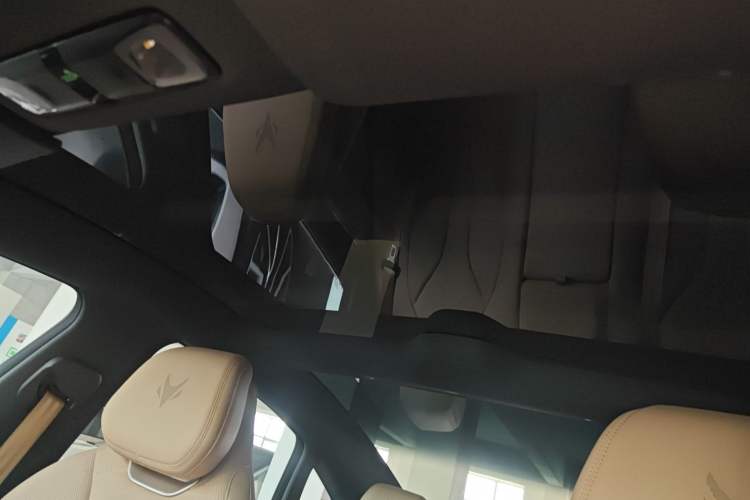 Used ARCFOX Alpha S5 2024 708MAX 200kW Headliner