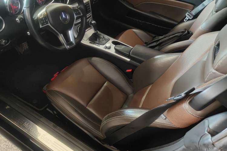 Used Mercedes-Benz SLK-Class 2011 SLK 200 Fashion Model