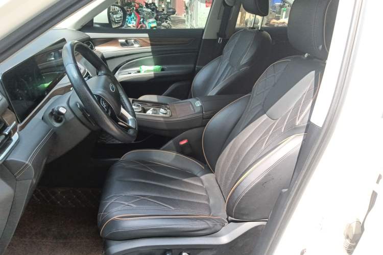 Used Ford Equator 2021 EcoBoost 225 Premier 6-Seater Left Front Seat