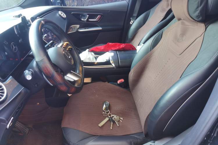 Used Mercedes-Benz EQE SUV 2023 500 4MATIC Special Edition Left Front Seat