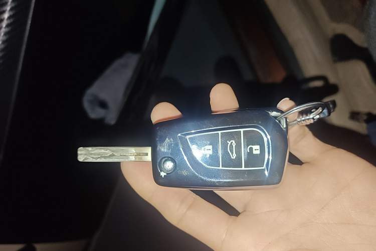 Used Toyota RAV4 2013 2.0L CVT Two-Wheel Drive Urban Edition