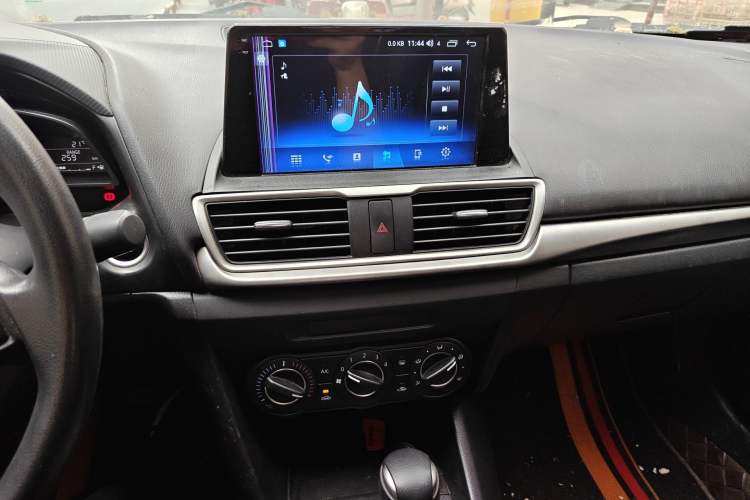 Used Mazda 3 Axela 2019 Cloud-Controlled Version Sedan 1.5L Automatic Comfort Trim China VI Standard