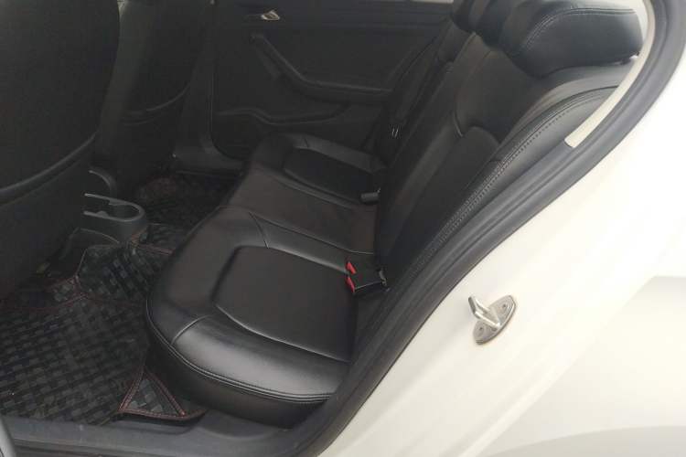 Used Volkswagen Jetta 2015 Value Edition 1.6L Automatic Fashion Version
