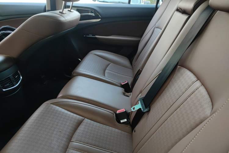 Used BYD S7 2017 2.0T Automatic Prestige Edition