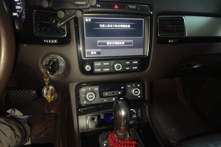 Used Volkswagen Touareg 2016 3.0 TSI Standard Version Audio And AC Panel