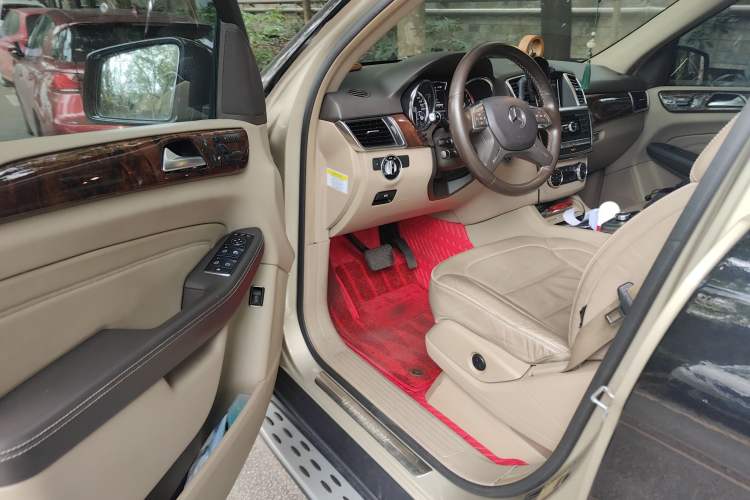 Used Mercedes-Benz M-Class 