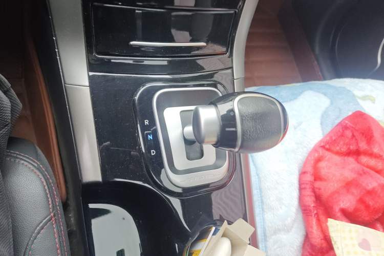 Used Huatai New Energy XEV260 2016 Elite Model
