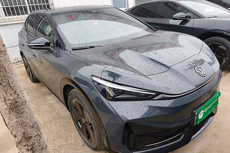 Used Volkswagen ID.UNYX 2024 Revised Pro Long-Range Version Front Right 45 Deg