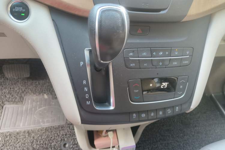 Used Buick GL8 2017 ES 28T Comfort Model China V Standard