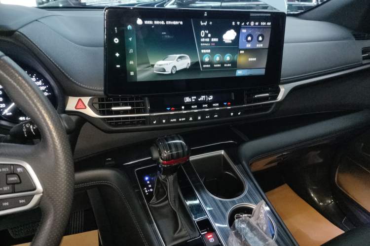 Used Toyota SIENNA 2024 2.5L Hybrid Four-Wheel Drive Prestige Edition