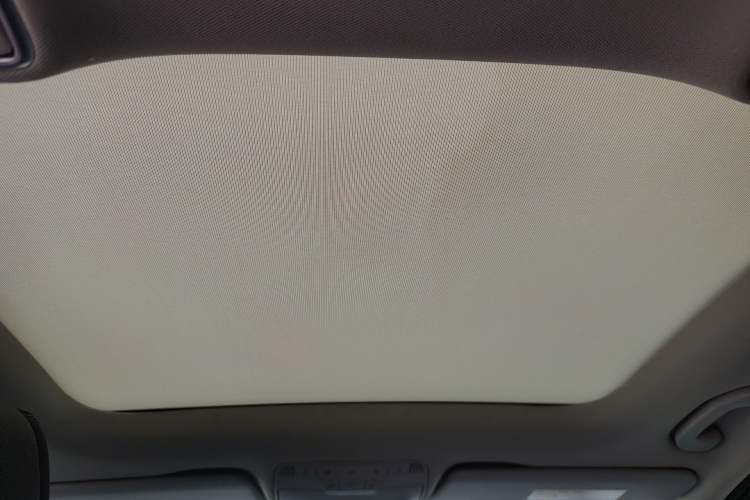 Used Mercedes-Benz C-Class 2017 C 200 L Sport Edition Headliner