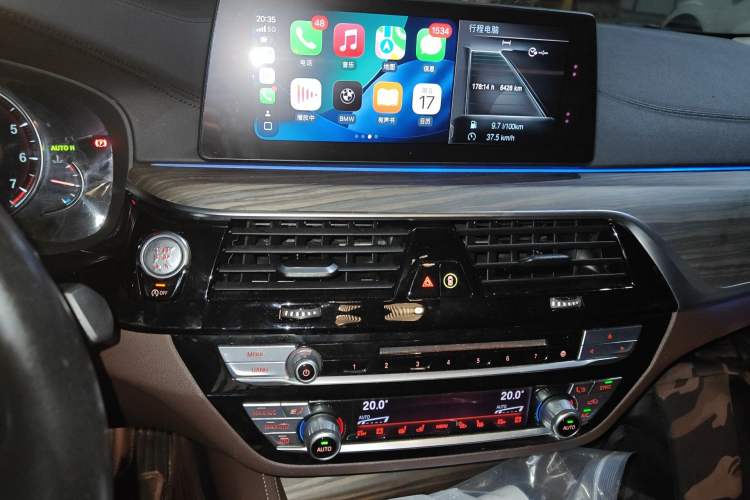 Used BMW 5 Series 2018 Facelifted 530Li Luxury Edition Premium Package
