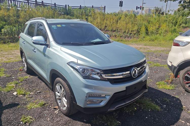 Used Dongfeng Fengon S560 2018 1.8L CVT Elite Model 7 Seats