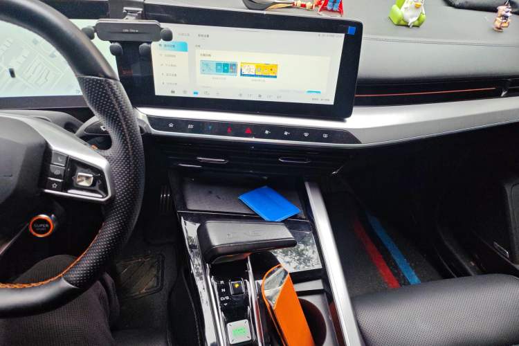 Used MG ONE 2022 α-Smart Sports Series 1.5T Advanced Edition Audio And AC Panel