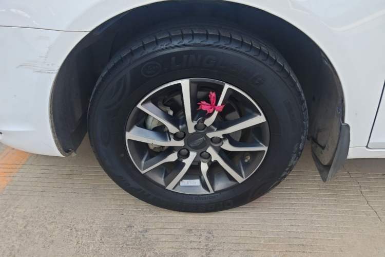 Used Geely Auto Emgrand 2019 Leading Edition 1.5L Manual Luxury Model China VI Standard Left Front Wheel Hub