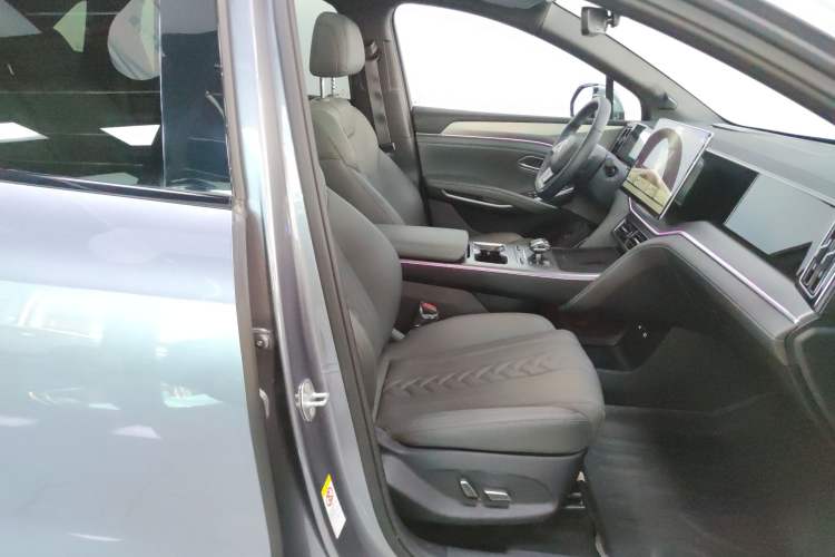 Used BYD Song L DM-i 2025 Intelligent Driving Version 160 km Beyond-Range Type